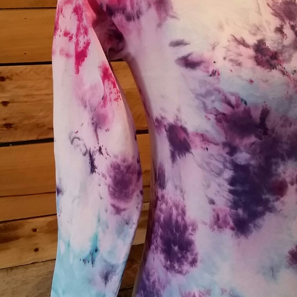 Hand tie dyed The Girl In Grey tee in purple, turquoise and pink size S - Picture 3 of 4